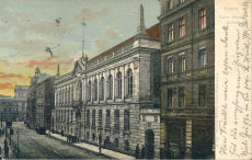 Gmach Biblioteki Uniwersyteckiej na historycznej pocztówce